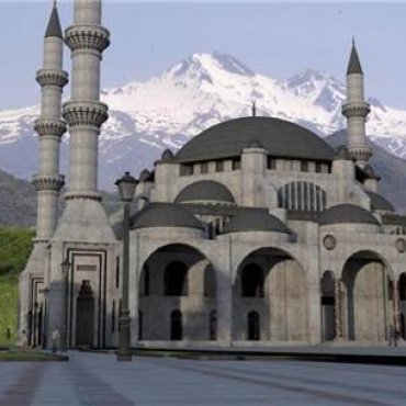 CAMİ TEMİZLİĞİ