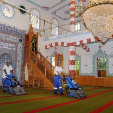 CAMİ TEMİZLİĞİ